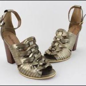 Klub Nico gold metallic wood heel sandal